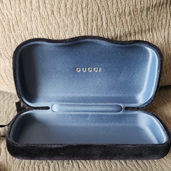 Gucci Black and Grey Eyewear Case Set - Picture 2 of 11
